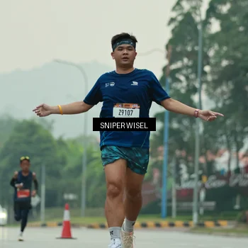 Runner Photo 7043584