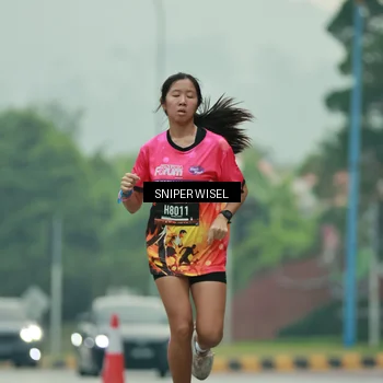 Runner Photo 7043619