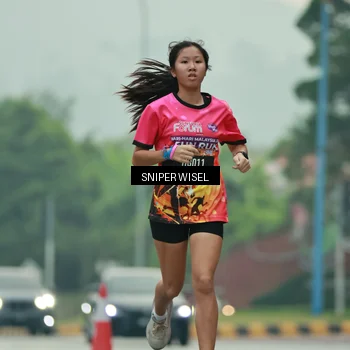 Runner Photo 7043623