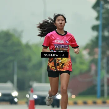 Runner Photo 7043624