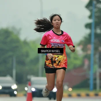 Runner Photo 7043631