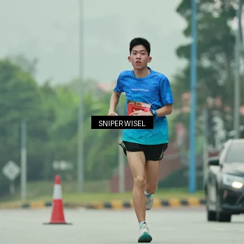 Runner Photo 7043649
