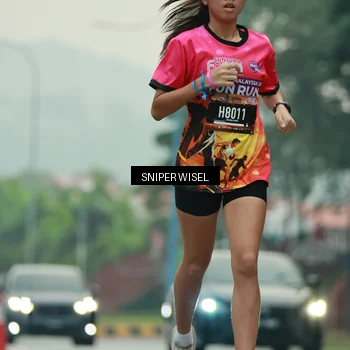 Runner Photo 7043653