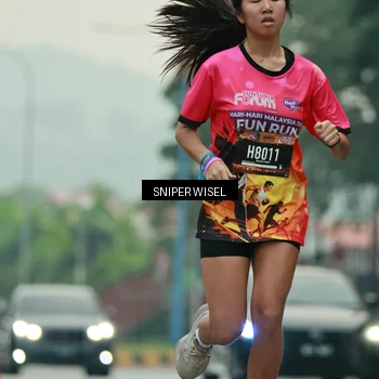 Runner Photo 7043654