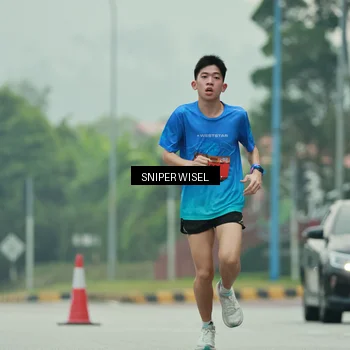 Runner Photo 7043655