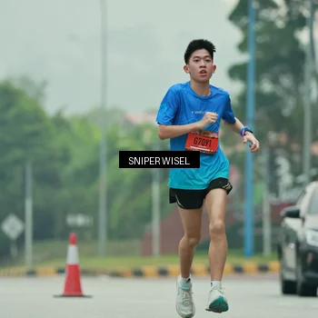 Runner Photo 7043665