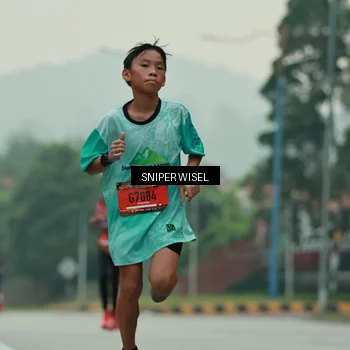 Runner Photo 7043674