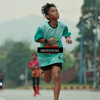 Runner Photo 7043681