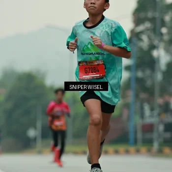 Runner Photo 7043686