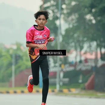 Runner Photo 7043693