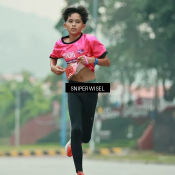 Runner Photo 7043704