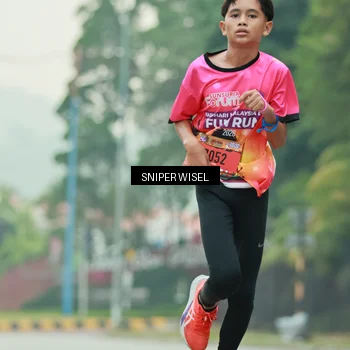 Runner Photo 7043714