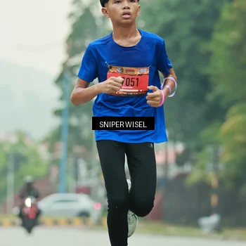 Runner Photo 7043740