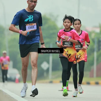 Runner Photo 7043749