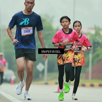Runner Photo 7043754