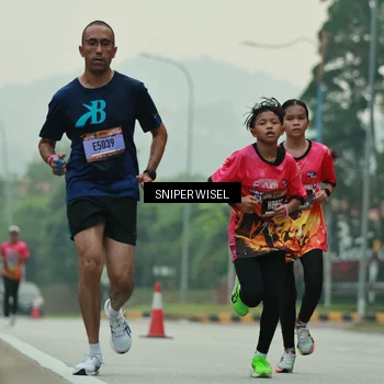 Runner Photo 7043763