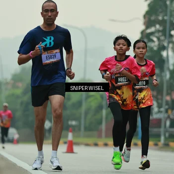 Runner Photo 7043767