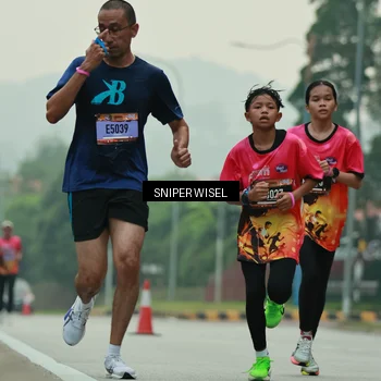 Runner Photo 7043775