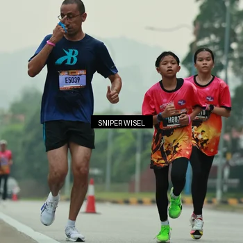 Runner Photo 7043776