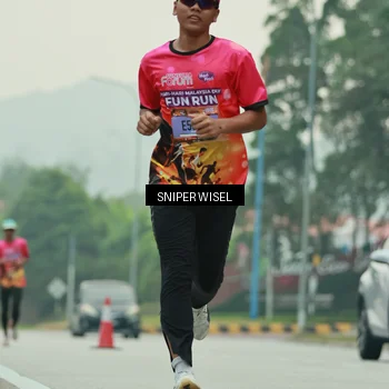 Runner Photo 7043780