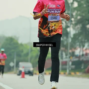 Runner Photo 7043786