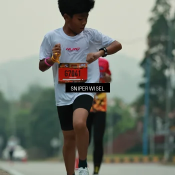 Runner Photo 7043793