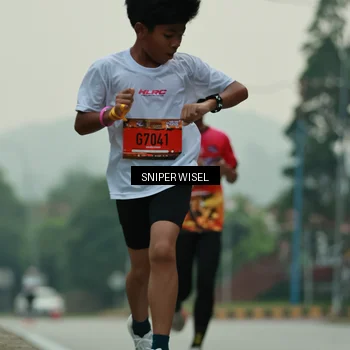 Runner Photo 7043795