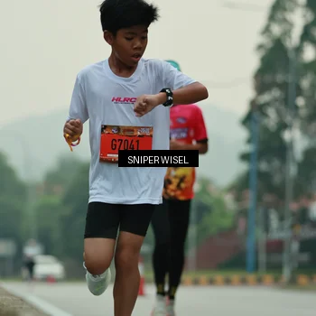 Runner Photo 7043797