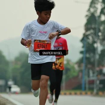 Runner Photo 7043798