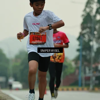 Runner Photo 7043801