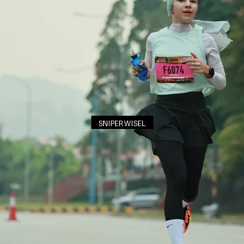 Runner Photo 7043867