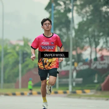 Runner Photo 7043868