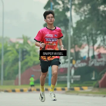 Runner Photo 7043873
