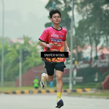 Runner Photo 7043874