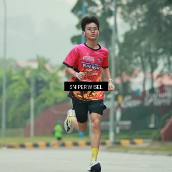 Runner Photo 7043877