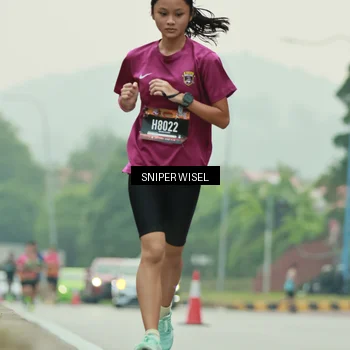 Runner Photo 7043904