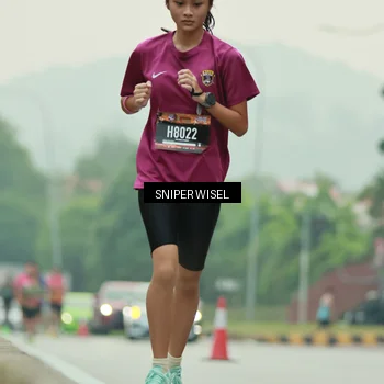 Runner Photo 7043906