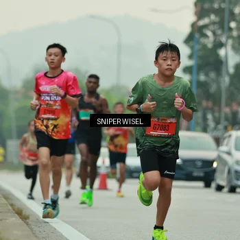 Runner Photo 7043949