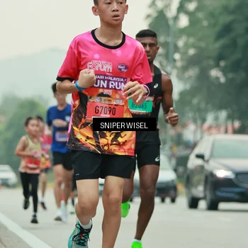 Runner Photo 7043958