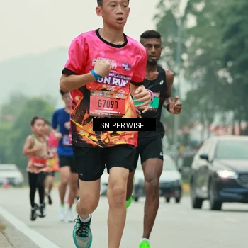 Runner Photo 7043959
