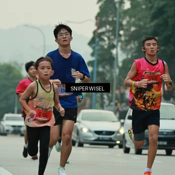 Runner Photo 7043965