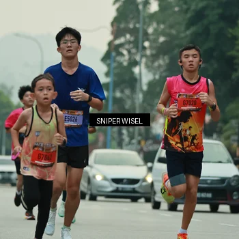 Runner Photo 7043970