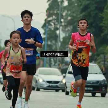 Runner Photo 7043972