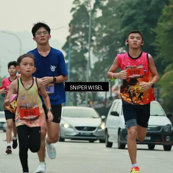 Runner Photo 7043976