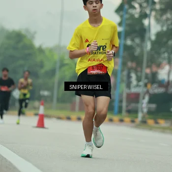 Runner Photo 7044001