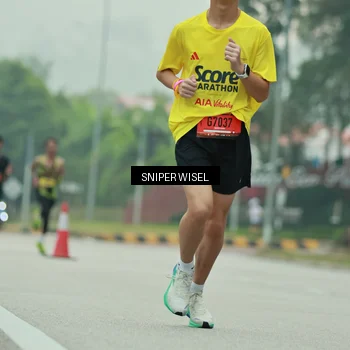 Runner Photo 7044011