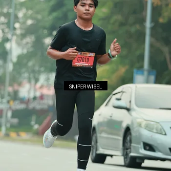 Runner Photo 7044034