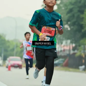 Runner Photo 7044036