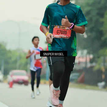 Runner Photo 7044040