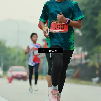 Runner Photo 7044042